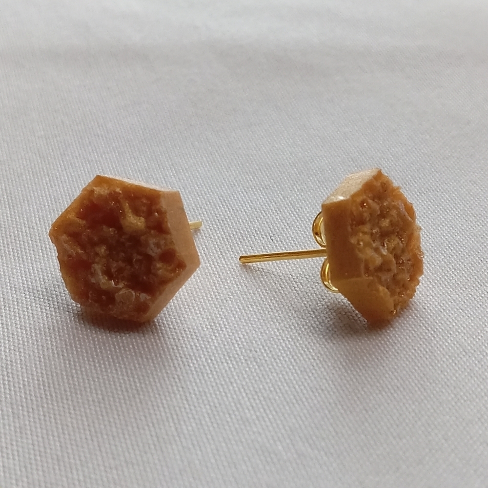 5/$25 Hexagonal Gold Stud Earrings
